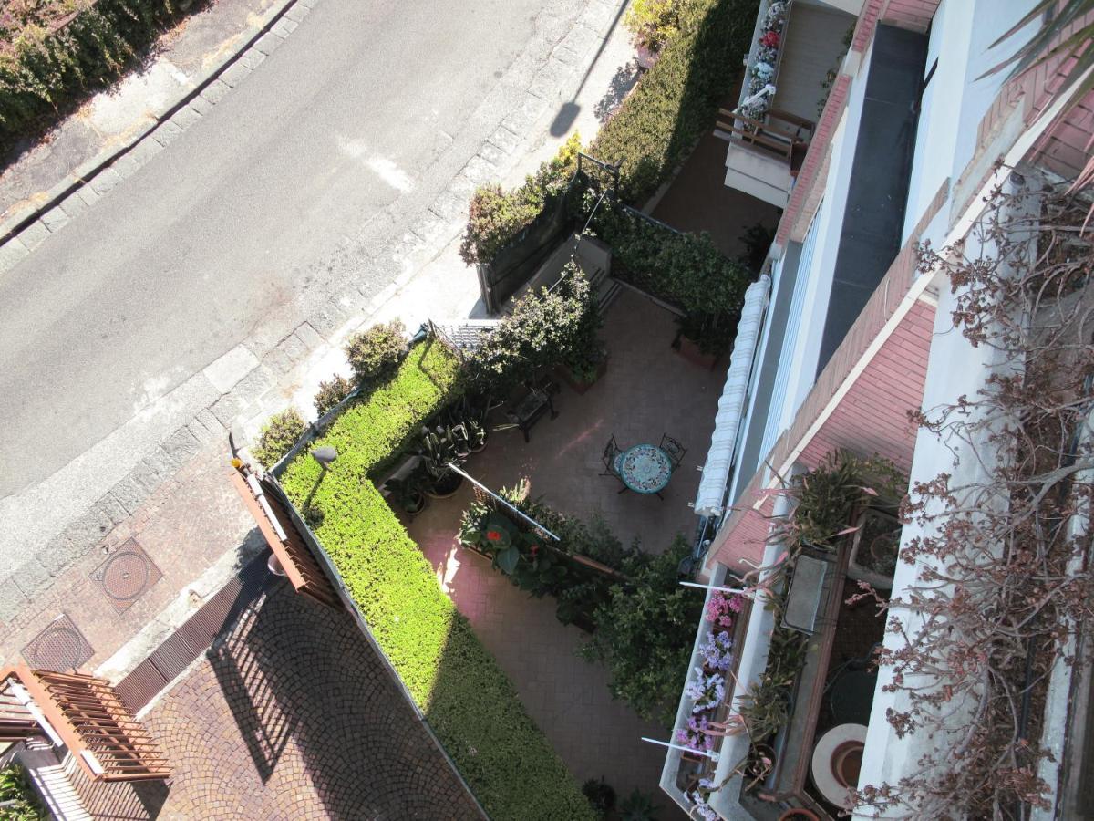 Monocamera Con Terrazzogiardino -Studette -Zona Panoramica Posillipo Naples Exterior photo